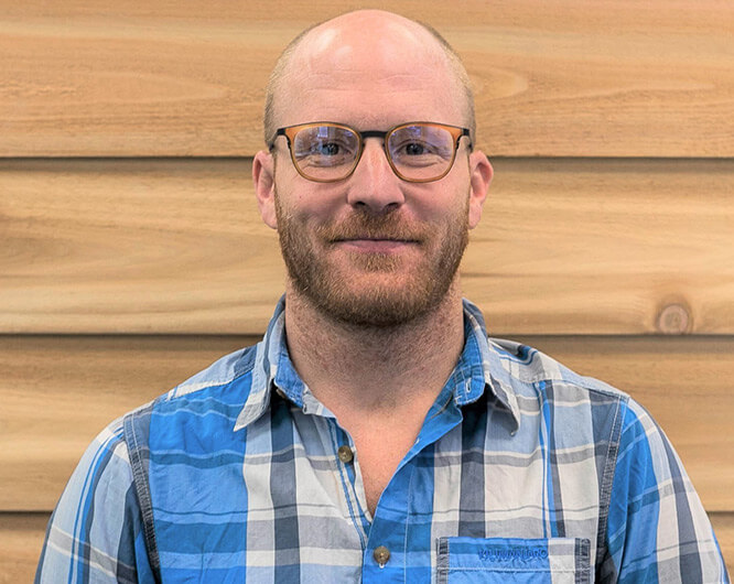 Dr. Andrew Peter